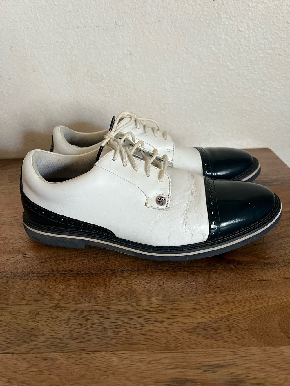 G/Fore Men's Size 9.5 G4 CAP TOE Golf Shoes
